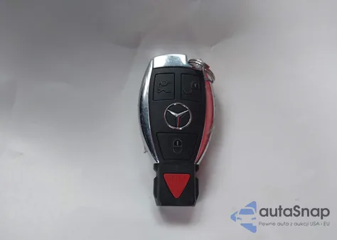 2016 Mercedes-Benz Gla 250 4Matic z USA, uszkodzony, nr VIN WDCTG4GB3GJ209688